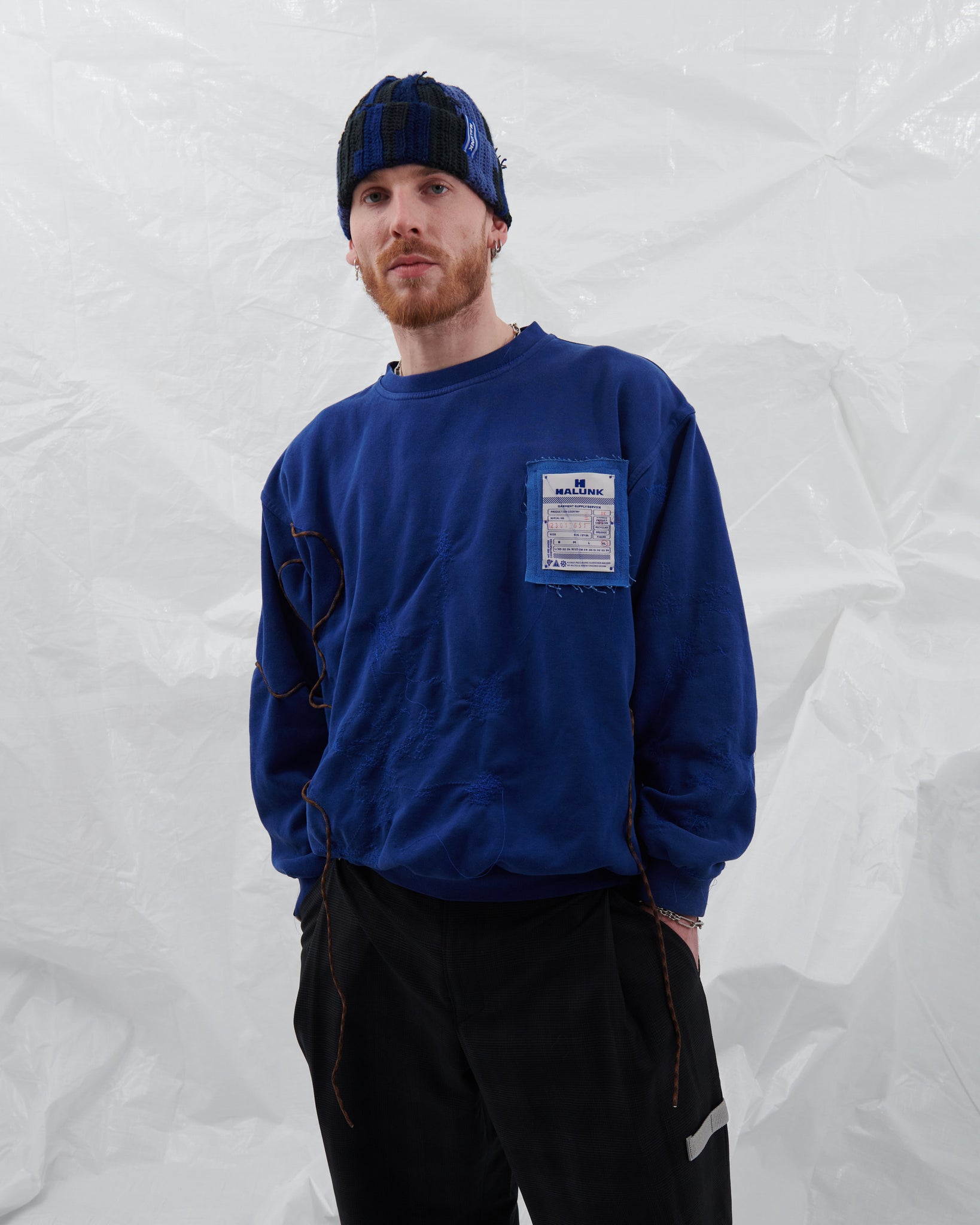 #2301-651 HALUNK UPara Crewneck